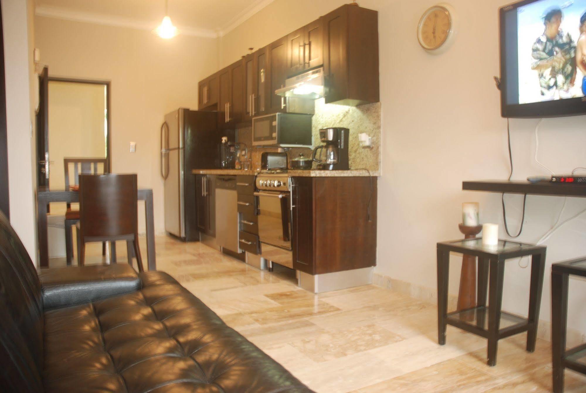 E&J Beach Condo Sosúa Eksteriør billede